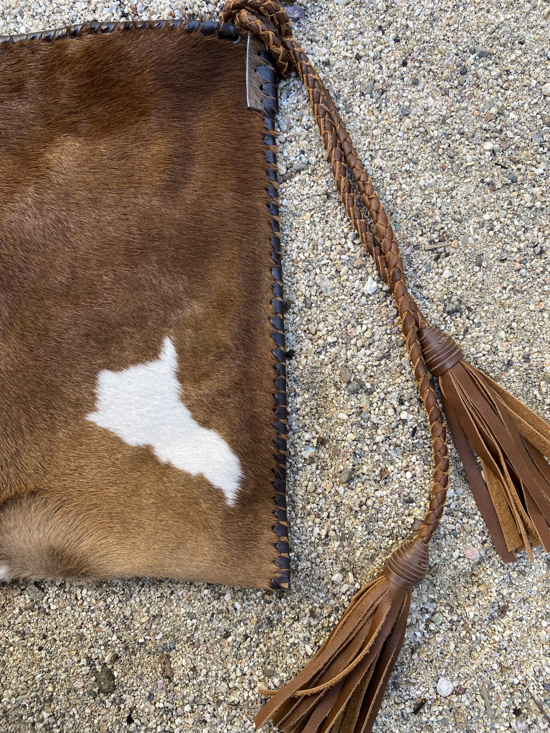 Morralito With Brown Cow Hide And Leather Back - Image 2