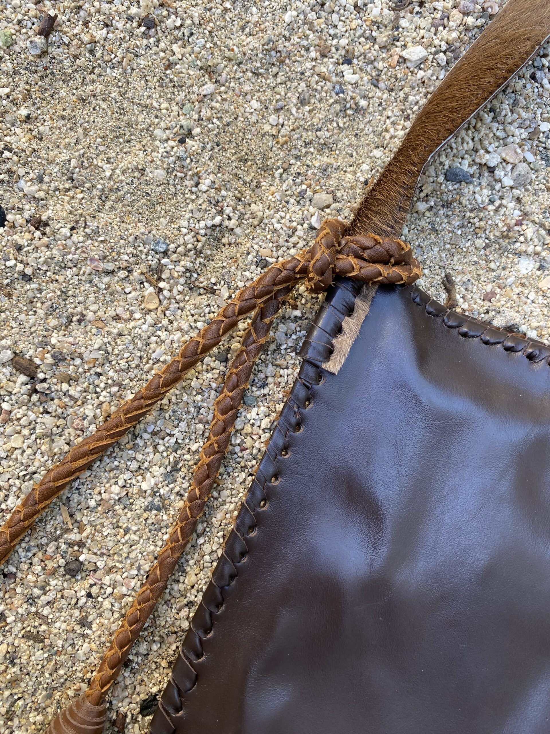 Morralito With Brown Cow Hide And Leather Back - Image 4