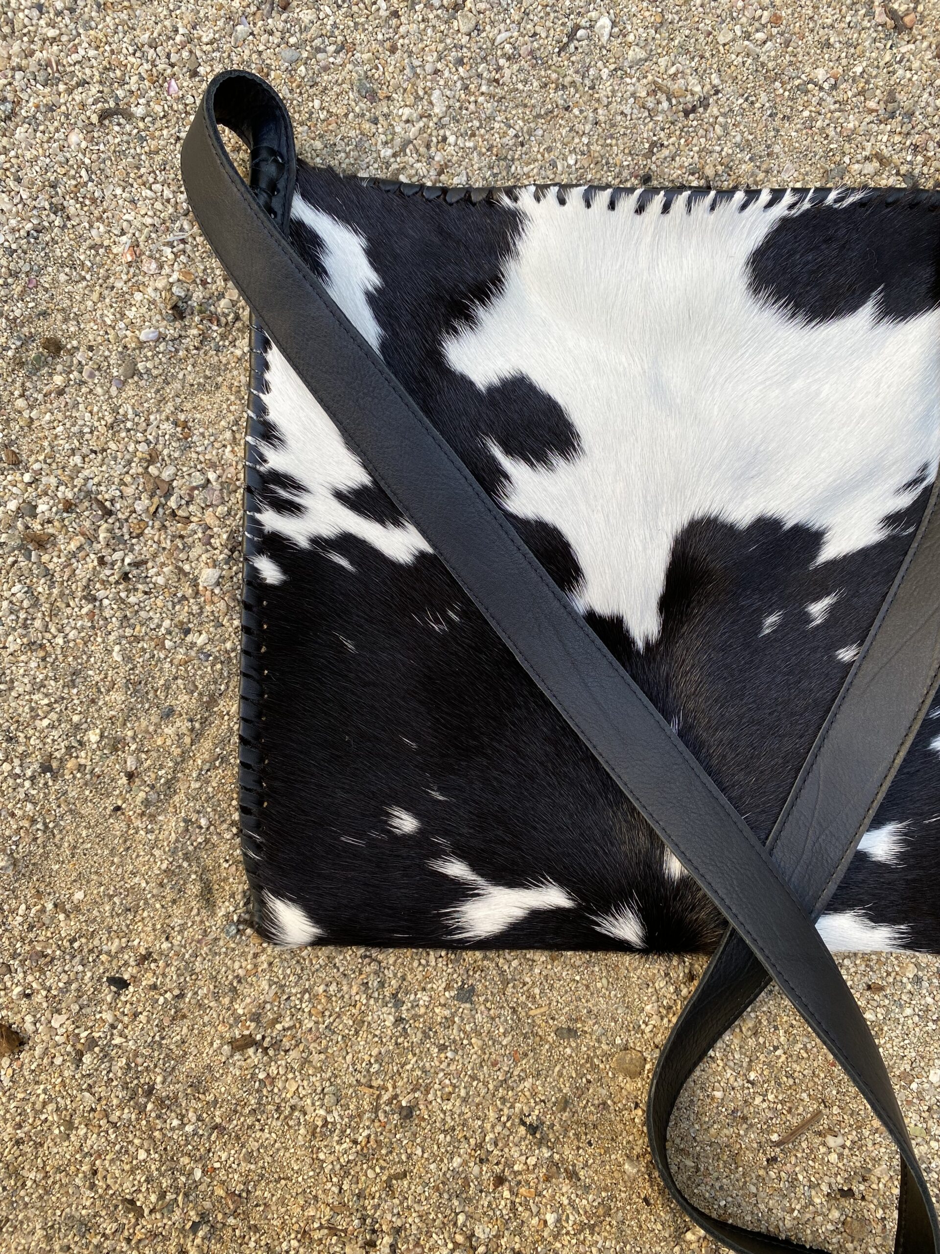 Black Cowhide Whit White Morralito Mens - Image 3