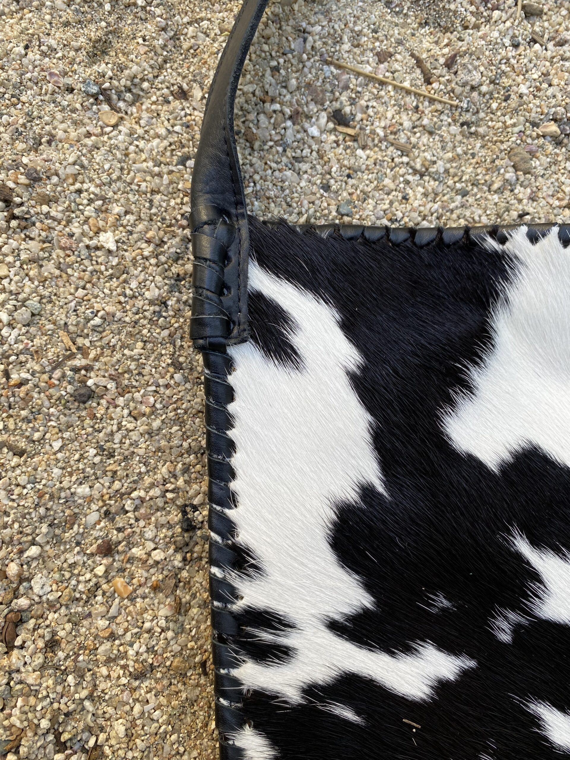 Black Cowhide Whit White Morralito Mens - Image 2